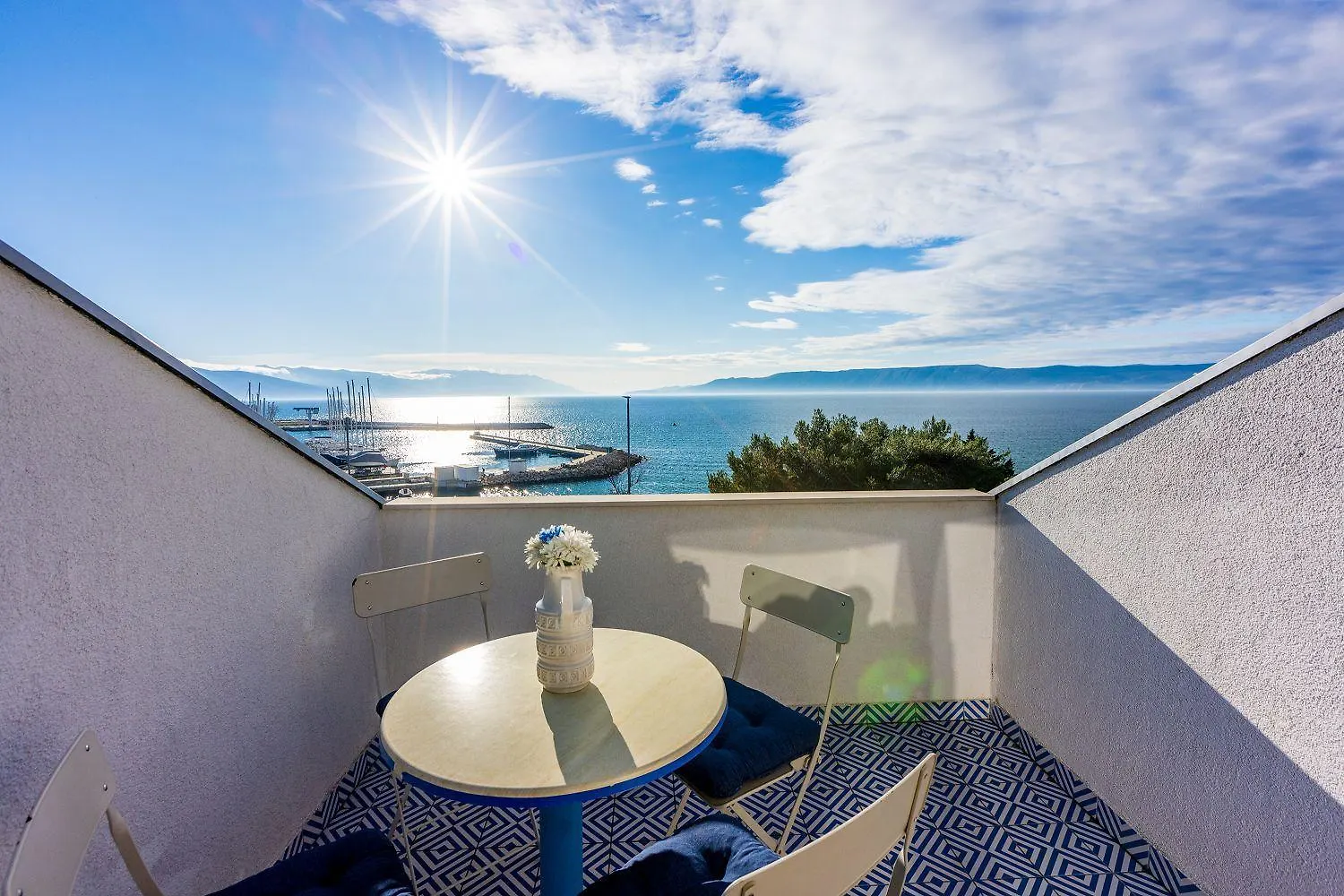 Atemberaubendes Studio Direkt Am Meer Mit Privatem Balkon, Grill, Meerblick Novi Vinodolski Croatia